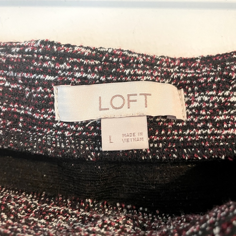 Loft Tweed Ruffle skirt plum